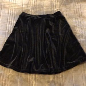 Girl’s velvet skirt